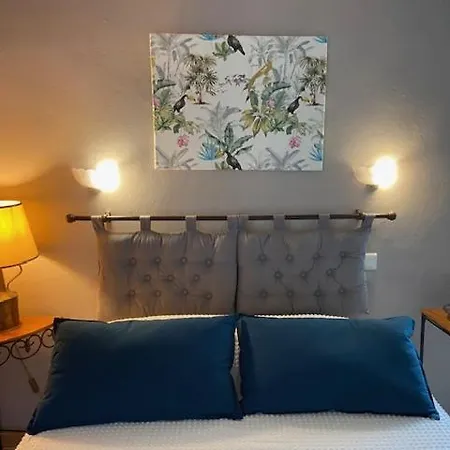 Moulin De La Forge 46 *